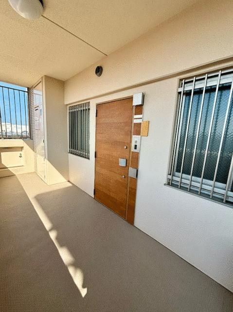 立川市栄町４丁目の中古マンションの玄関