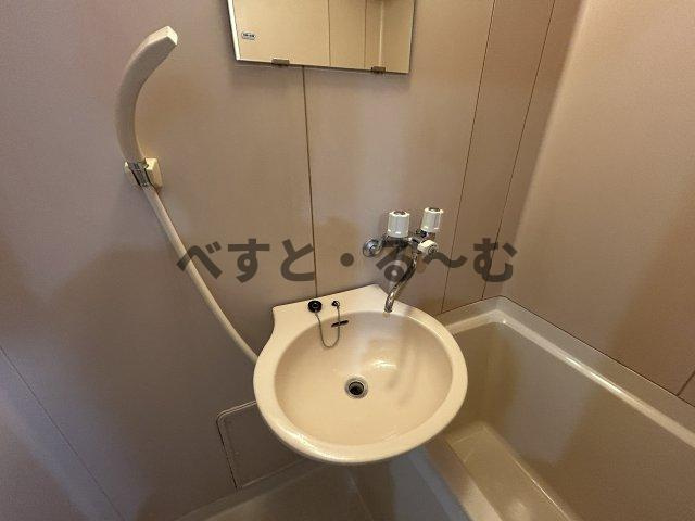 ドミシル今森の洗面所