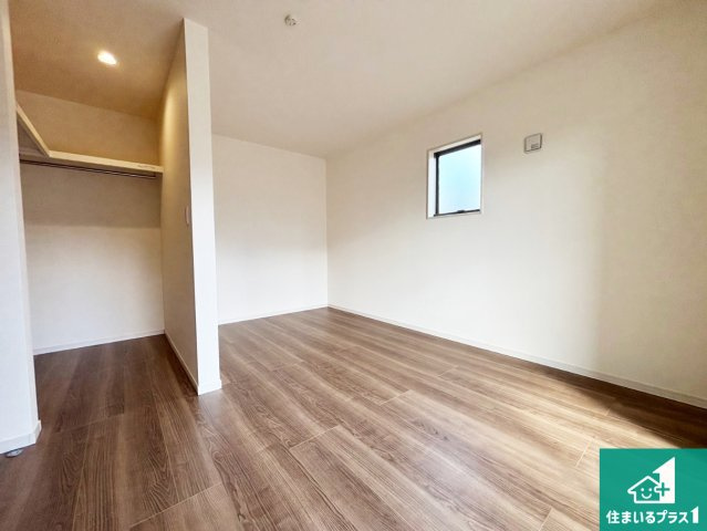 13(土)14(日)現地説明会開催　生駒郡斑鳩町龍田の洋室|シンプルな洋室は、自分好みのインテリアが楽しめます♪ご家族とインテリアや家具を選びに行くのは新築購入時の醍醐味の一つです。ぜひお楽しみください♪