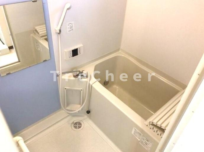 フォレスト鷹ノ羽の浴室