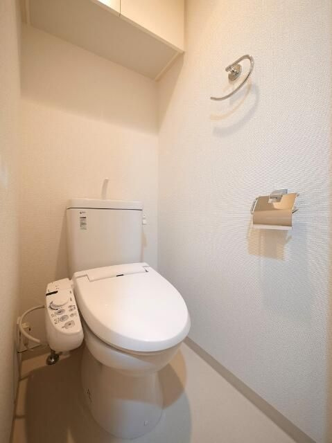 ＡＲＴＥＳＳＩＭＯ　ＩＳＭのトイレ