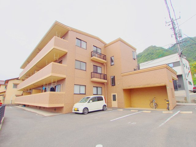 グランドハイツの外観