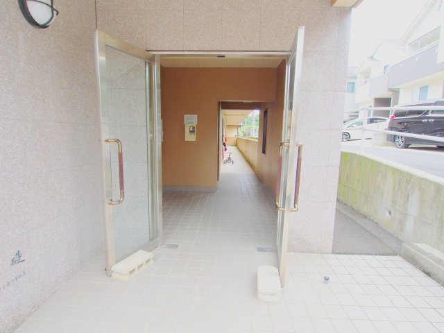 グランドハイツのエントランス