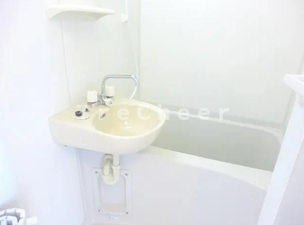 ロイヤル中十条の浴室