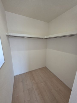 【収納】 | リーブルガーデン．Ｓ　深谷東方第２　 | ４号棟現地ＷＩＣ（2025年11月21日）撮影