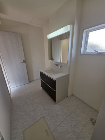 【独立洗面台】 | リーブルガーデン．Ｓ　深谷東方第２　 | ４号棟現地洗面所（2025年11月21日）撮影