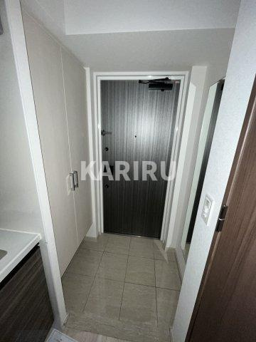 ファーストフィオーレ京橋ブレイニーの玄関