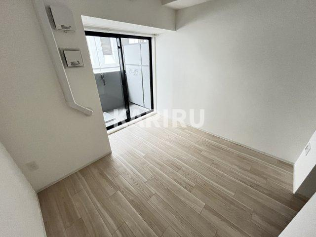 ファーストフィオーレ京橋ブレイニーの居間・リビング