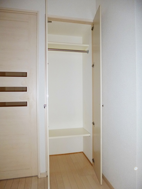 エスティメゾン浅草駒形の収納|収納豊富なクローゼット