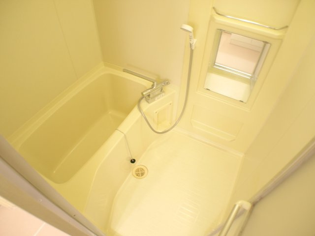 シャルマンコーポ荒牧の浴室|※同建物の類似写真になります。