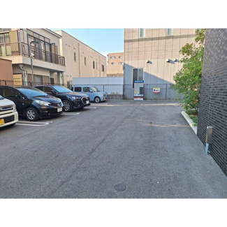 【駐車場】