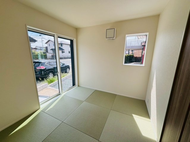 リナージュ／東区秋津1丁目第1期／1号棟の和室