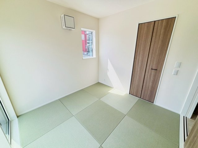 リナージュ／東区秋津1丁目第1期／1号棟の和室