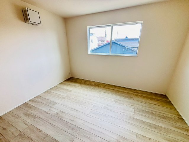 リナージュ／東区秋津1丁目第1期／1号棟の洋室