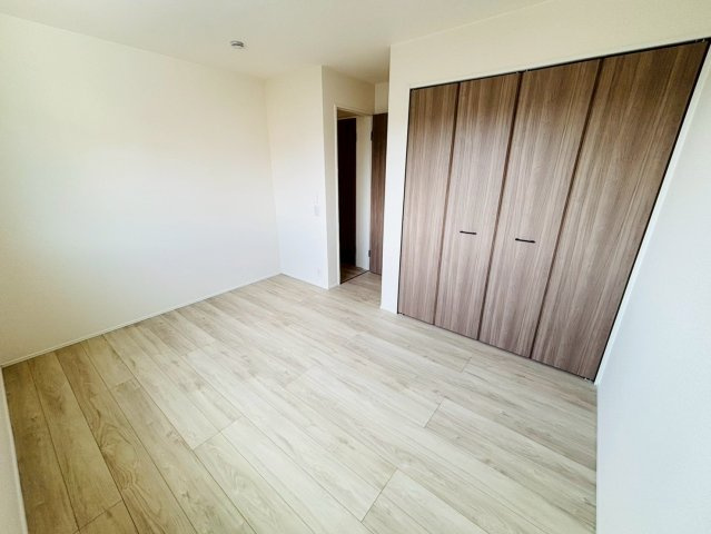 リナージュ／東区秋津1丁目第1期／1号棟の洋室