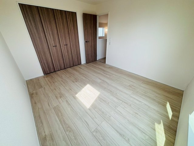 リナージュ／東区秋津1丁目第1期／1号棟の洋室