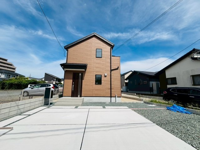 リナージュ／東区秋津1丁目第1期／1号棟の駐車場