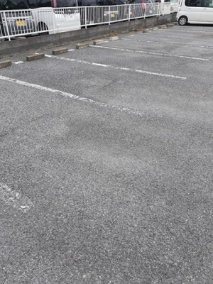 【駐車場】 | パンプハウス | 駐車スペースもあります