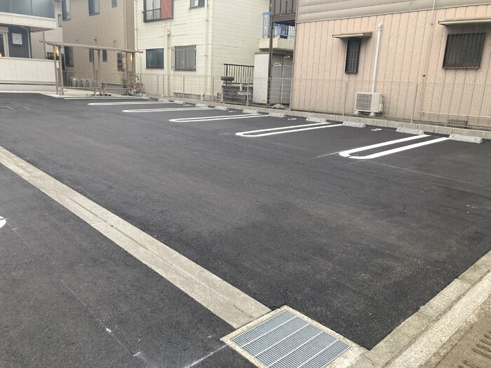 D-Crinum 富士見町の駐車場