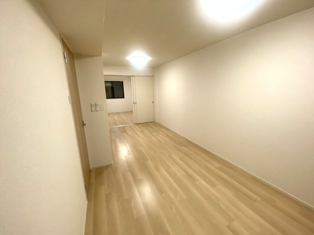 ファミリアメゾン　Ⅰの居間・リビング