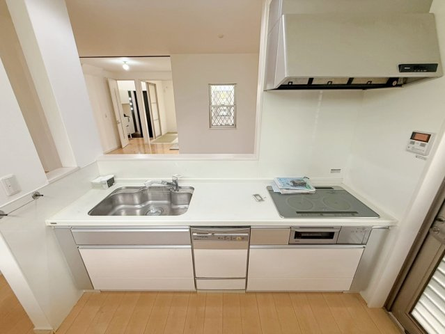 堺市東区大美野　中古戸建のキッチン