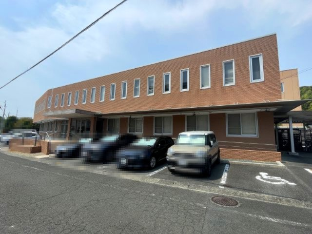 佐鳴台ビルの外観