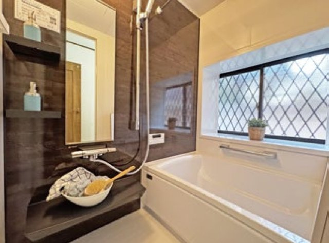 横浜市戸塚区前田町 中古戸建て【仲介手数料無料】の浴室