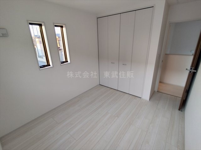 【子供部屋】 | 鶴ヶ島市下新田第2　全4棟　1号棟 | 洋室5.25帖南西側、子供部屋としても使い勝手の良いお部屋です