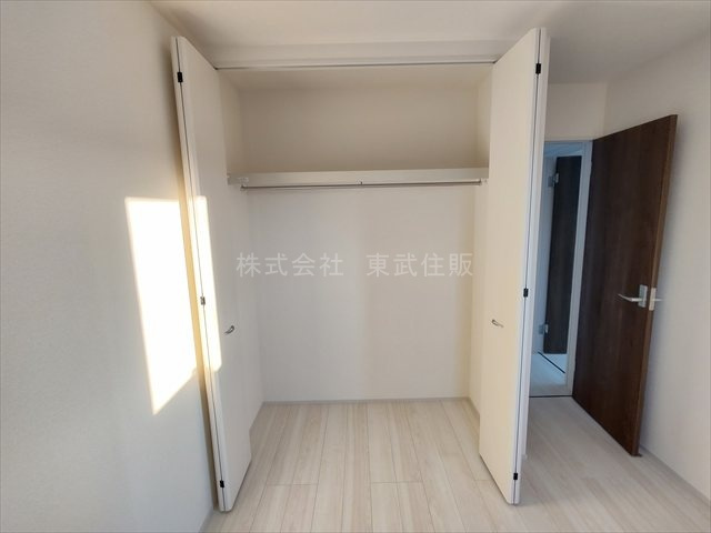 【収納】 | 鶴ヶ島市下新田第2　全4棟　1号棟 | 洋室5.25帖北西側収納