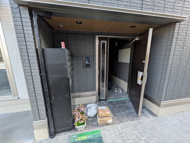 サンパティーク矢部のエントランス