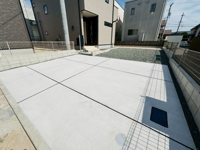 リナージュ／東区秋津1丁目24-1期／3号棟の駐車場