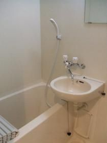 ギンガム瑞江の浴室