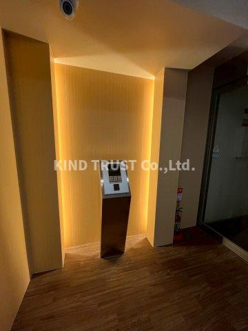 Casa Brancheの居間・リビング|こちらの居間で趣味の時間をお楽しみください