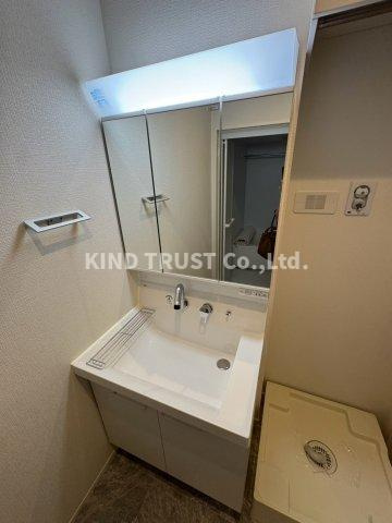 Casa Brancheの洗面所|脱衣スペースもあります