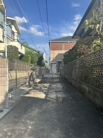 エスパーダ西荻南のエントランス