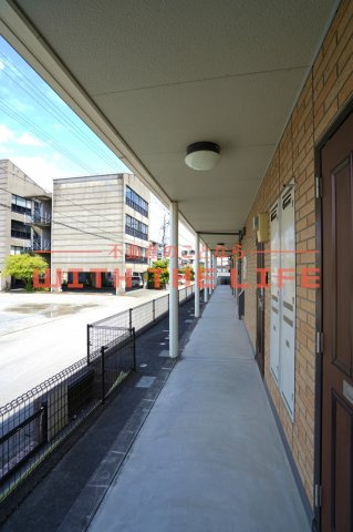 グロワール東合川【キャッシュバック対象物件】のロビー|清潔なロビーです