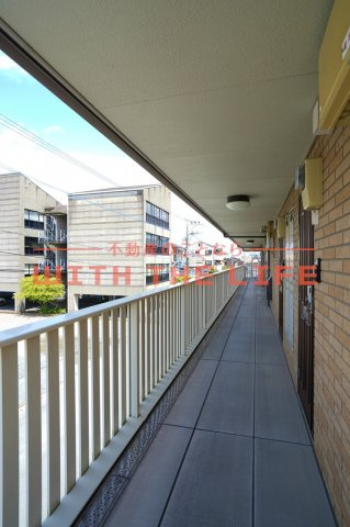 グロワール東合川【キャッシュバック対象物件】のロビー|落ち着いたロビーです