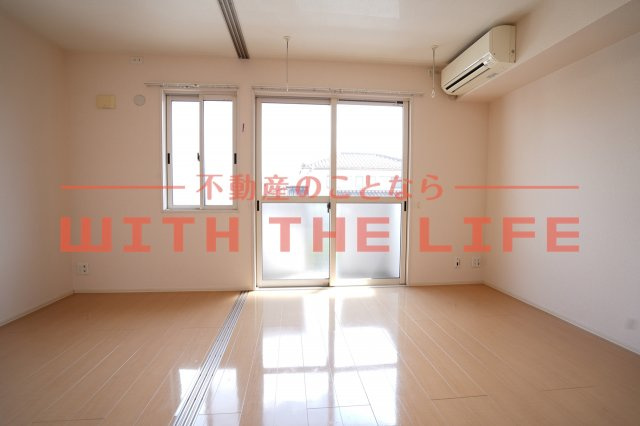 グロワール東合川【キャッシュバック対象物件】の洋室|ゆったりした洋室です