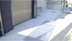 サリジェール瑞穂の駐車場