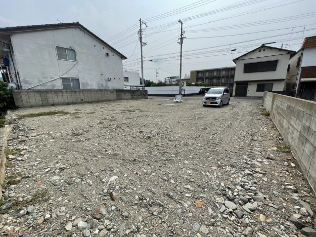 若水町2丁目　売土地の前面道路含む現地写真