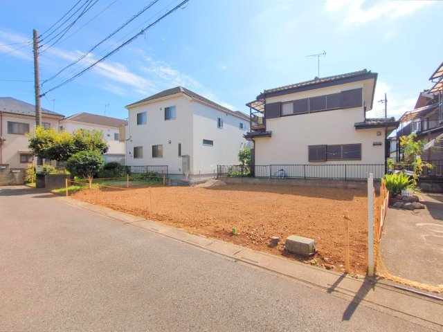 ふじみ野市亀久保の売地の前面道路含む現地写真