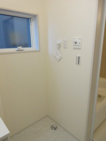 【仲介手数料無料】新築戸建　熊谷市宮本町223（全2棟）のランドリースペース