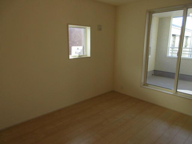 【仲介手数料無料】新築戸建　熊谷市宮本町223（全2棟）の洋室