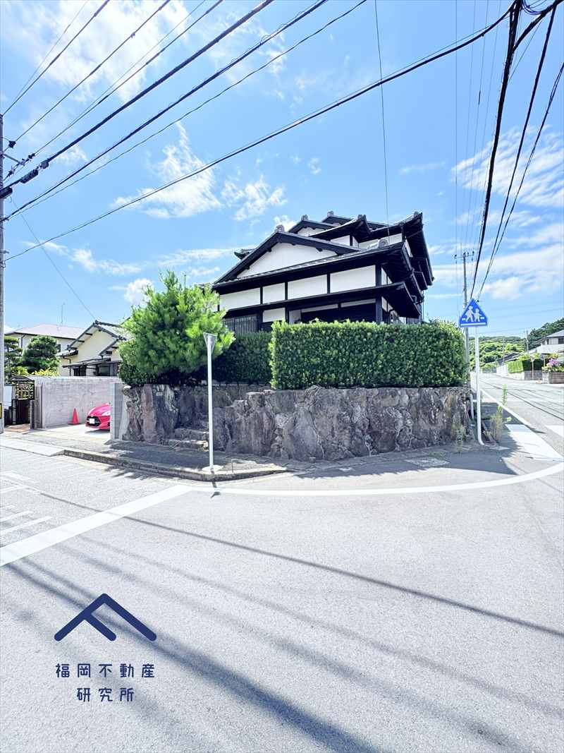 宗像市ひかりヶ丘５丁目　戸建ての前面道路含む現地写真