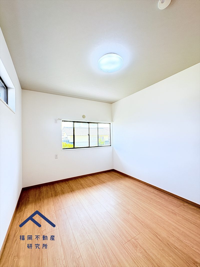 宗像市ひかりヶ丘５丁目　戸建ての洋室