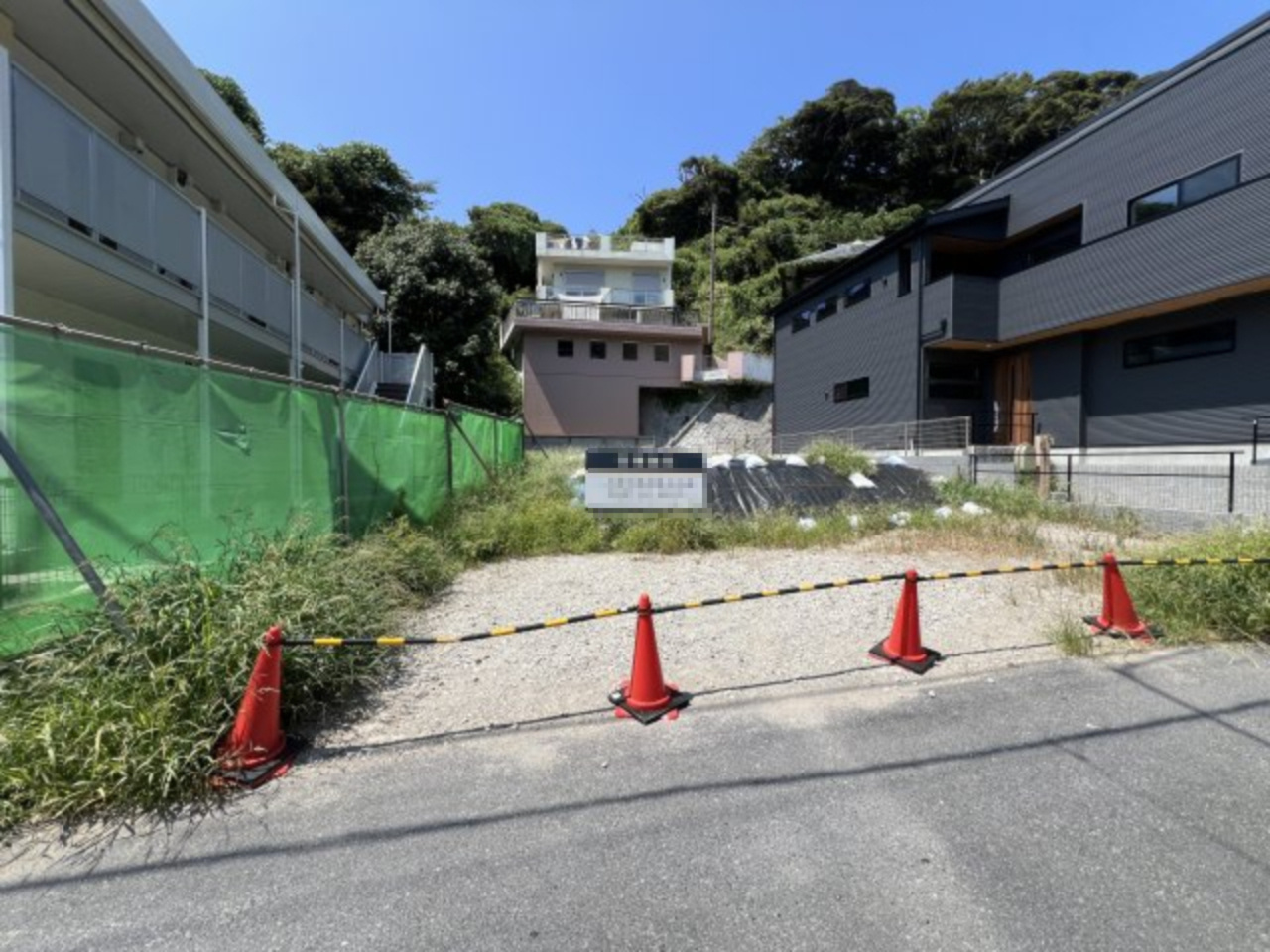 海まで徒歩12分！高台の閑静な住宅街にある駅近の売地