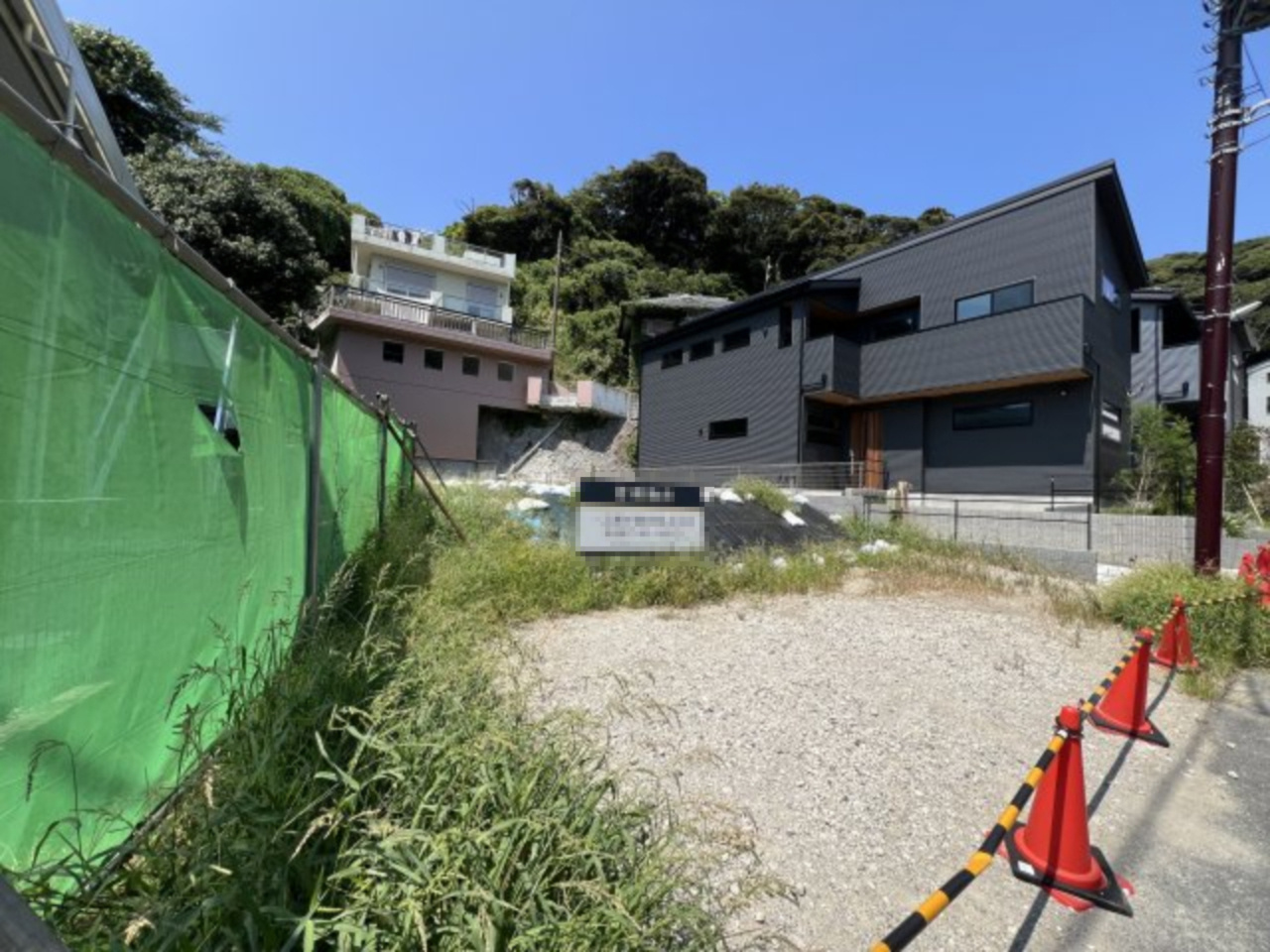 海まで徒歩12分！高台の閑静な住宅街にある駅近の売地の周辺