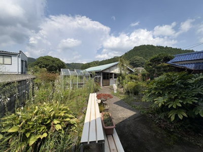 【庭】 | 丹波篠山市大山上　戸建 | 中庭