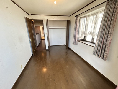 【洋室】 | 野上４丁目中古戸建 | 個人の部屋や寝室として使える洋室です