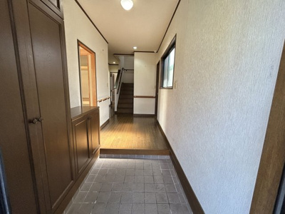 【玄関】 | 野上４丁目中古戸建 | きれいな玄関です
